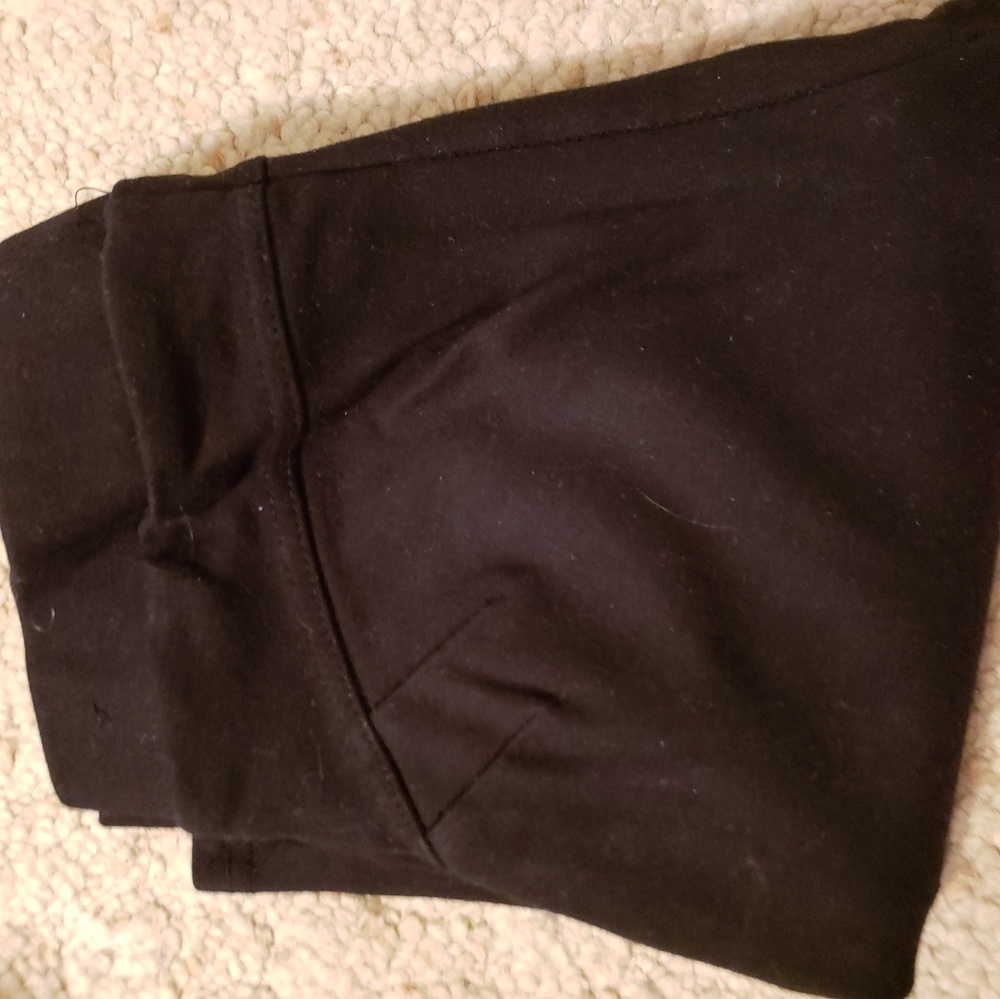 Black leggings